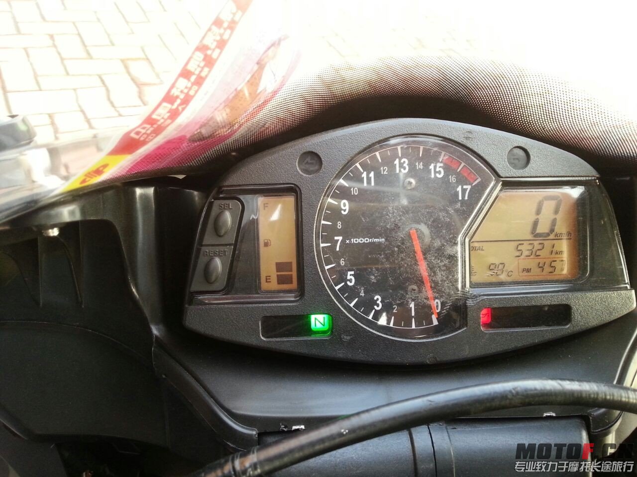 QQ图片20131024140634.jpg