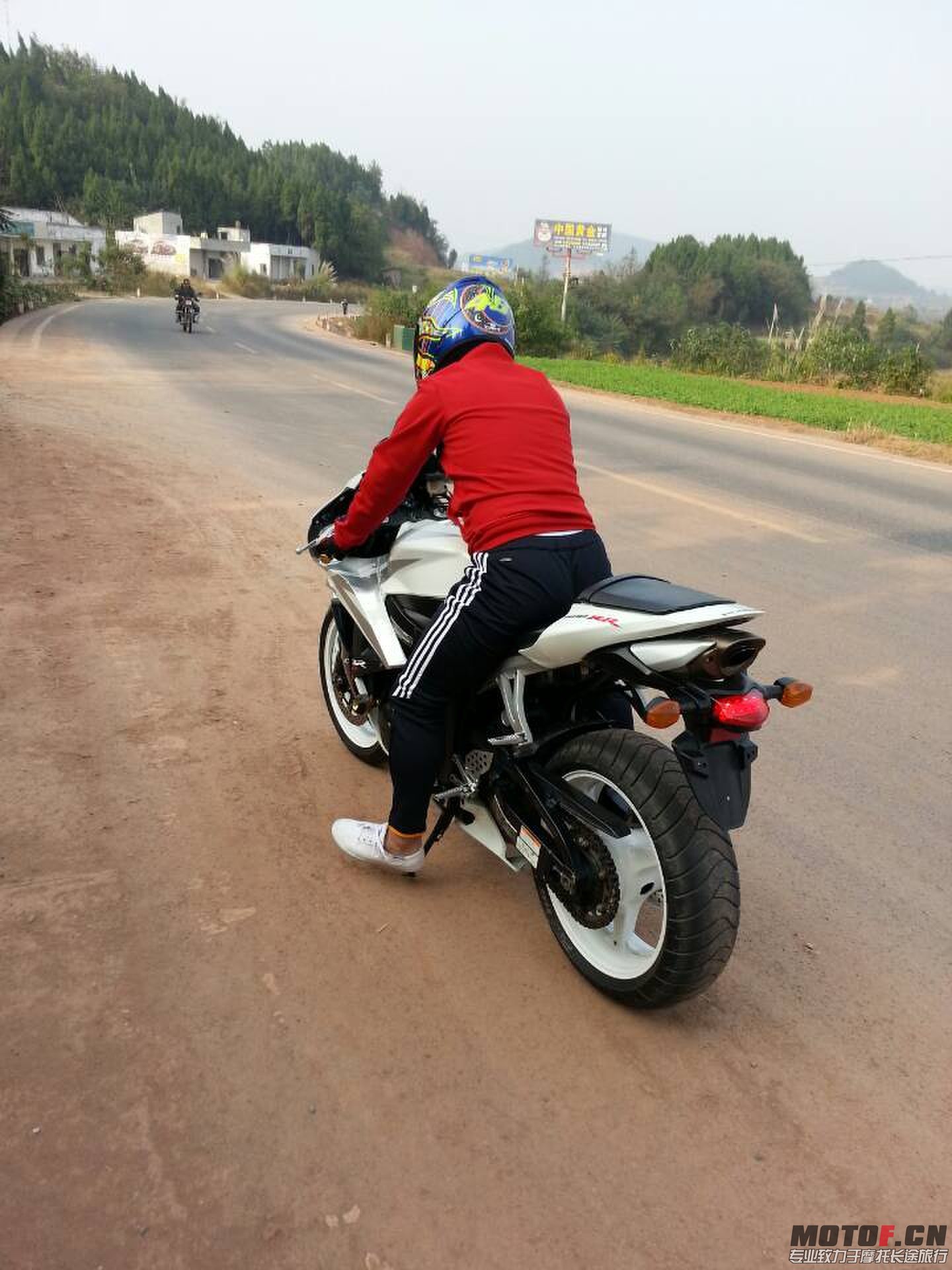 QQ图片20131025184443.jpg