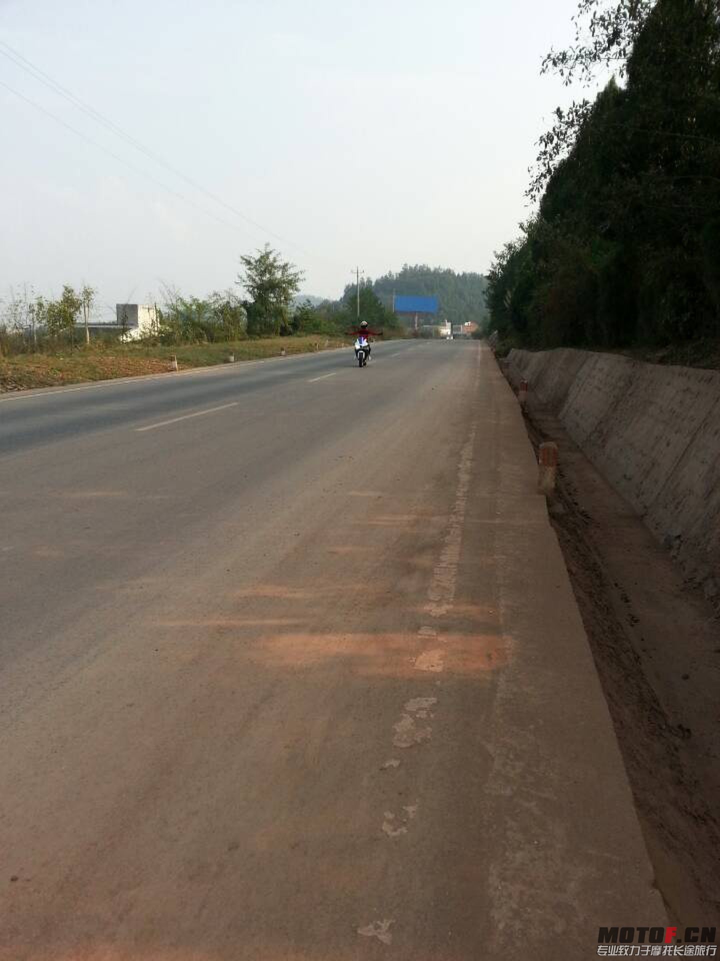 QQ图片20131025184447.jpg