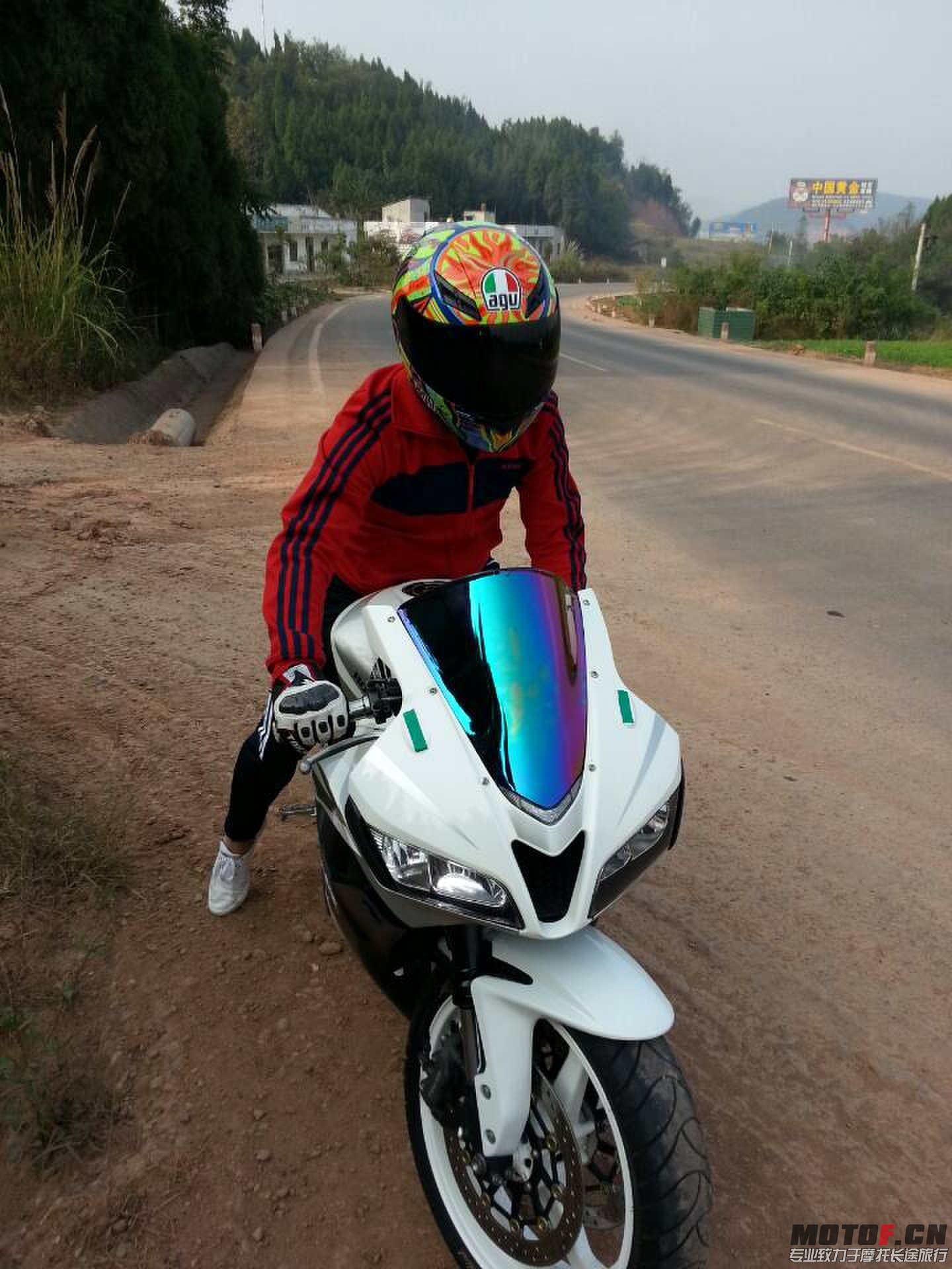 QQ图片20131025184536.jpg