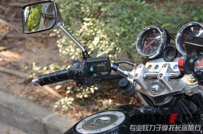 QQ图片20131027121303.jpg