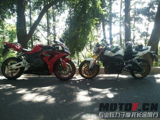 QQ图片20131013125518.jpg