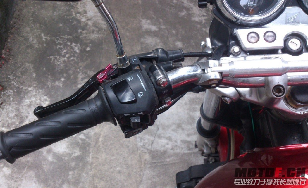 QQ图片20131027151545.jpg