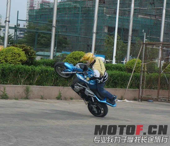 QQ截图20131102210349.jpg
