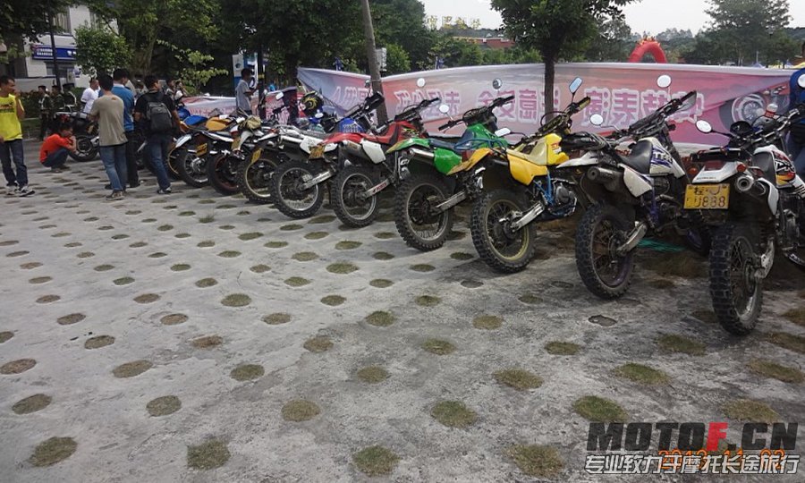 021628lpx355kbdp00p88c.jpg.thumb.jpg
