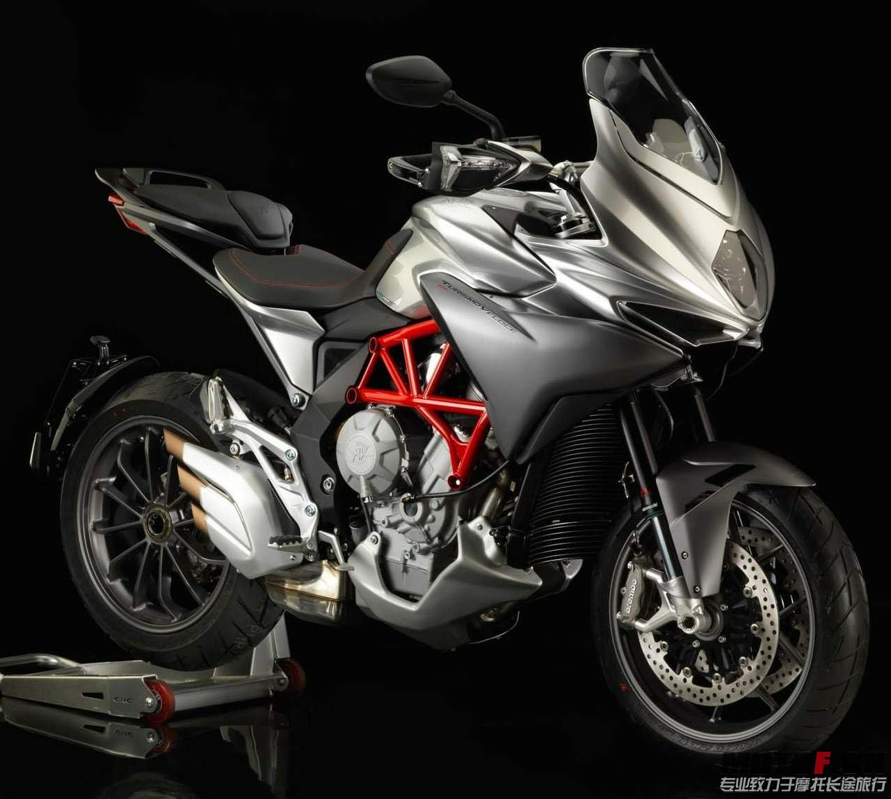 MV Agusta Turismo Veloce 800 14  1.jpg