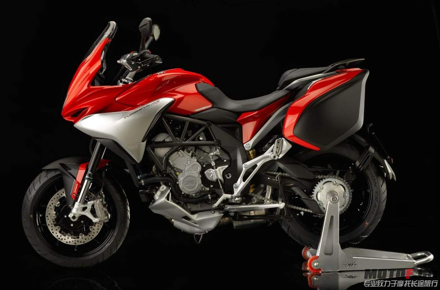 MV Agusta Turismo Veloce 800 14  3.jpg