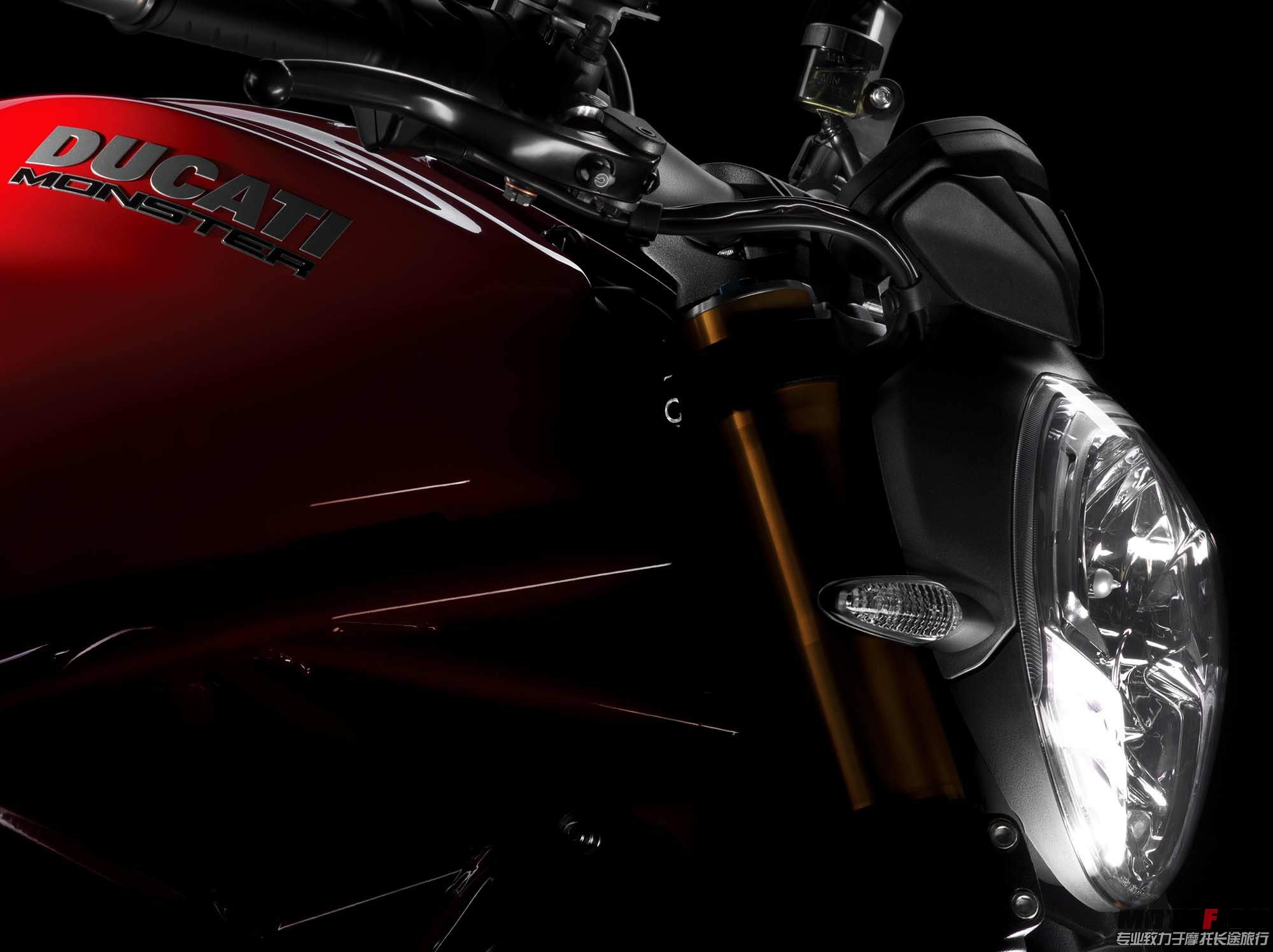 Ducati Monster 1200S 14  9.jpg