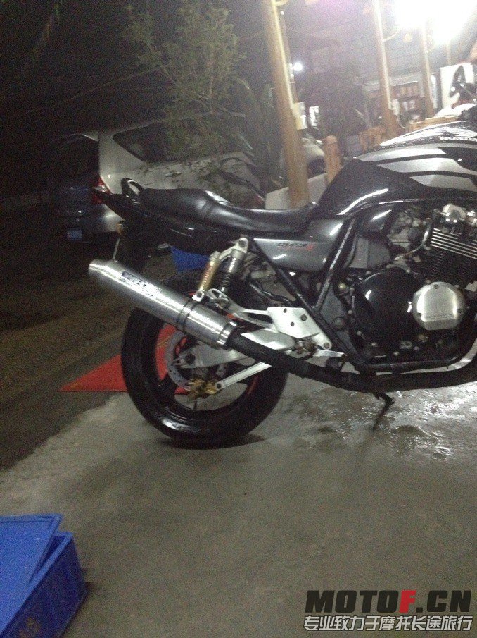 QQ图片20131106225952.jpg