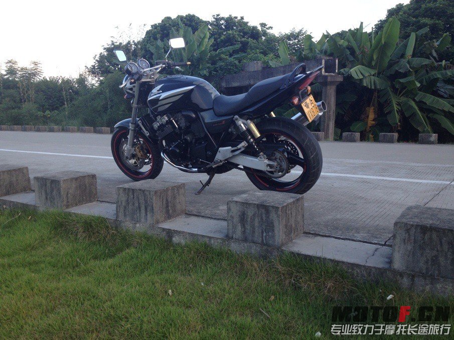 QQ图片20131106230006.jpg