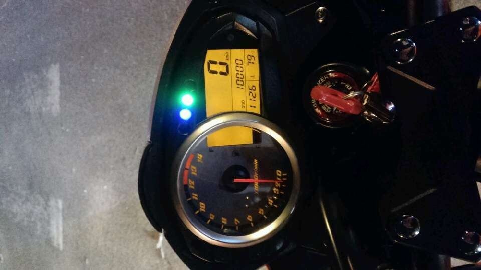 z75010.jpg