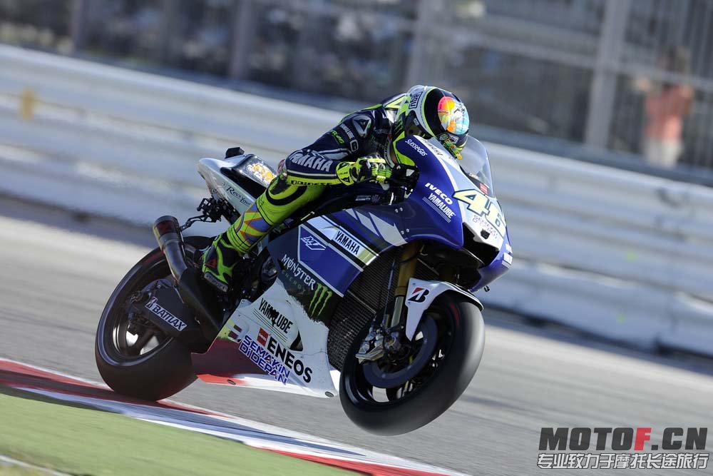 Valentino-Rossi-Misano-Helmet-wish-you-were-here-02.jpg