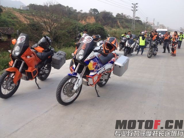 QQ图片20131117141014.jpg