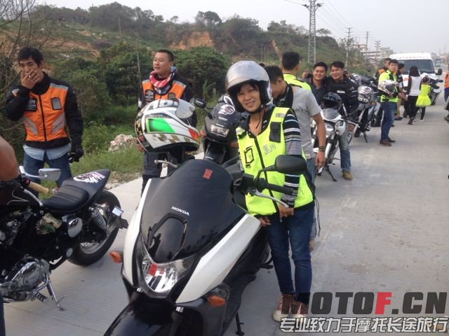 QQ图片20131117141028.jpg