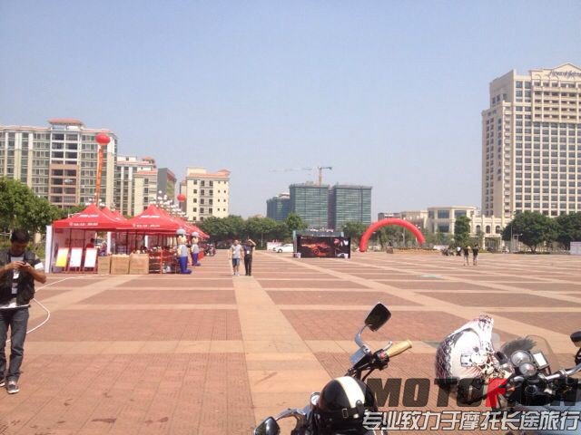 QQ图片20131117141124.jpg