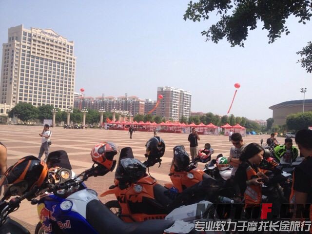 QQ图片20131117141133.jpg