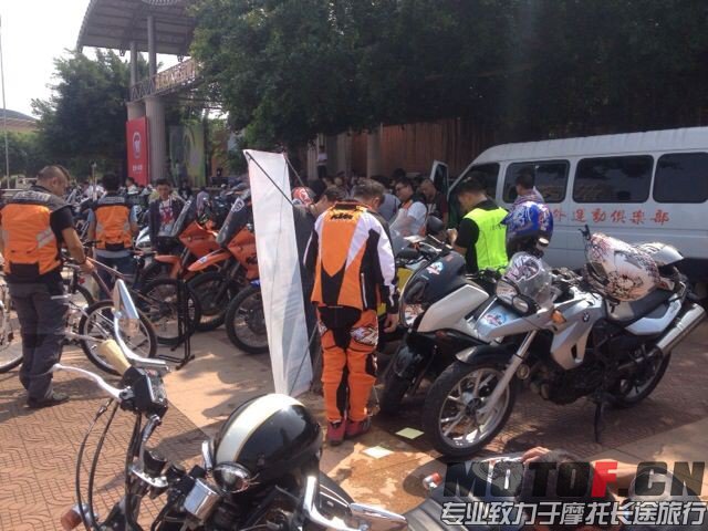 QQ图片20131117141147.jpg