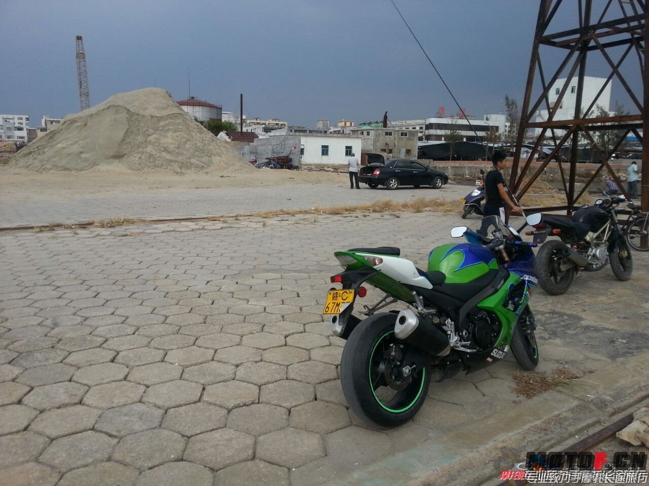 190434tlzml5mozel9c4zd.jpg