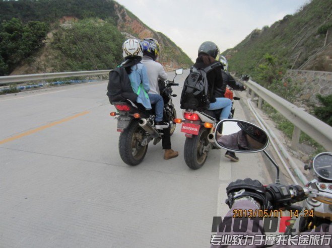 QQ图片20131124184200.jpg