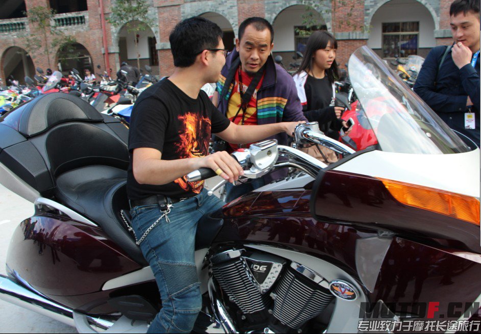 QQ图片20131126161649.jpg