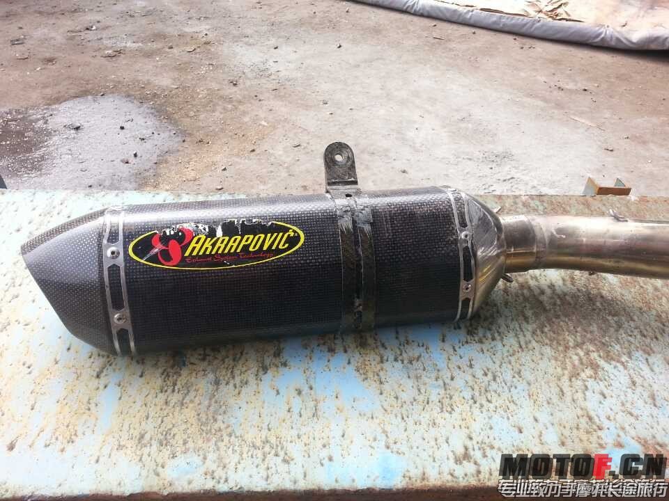 141914fz4v7cxyxa8taoga.jpg