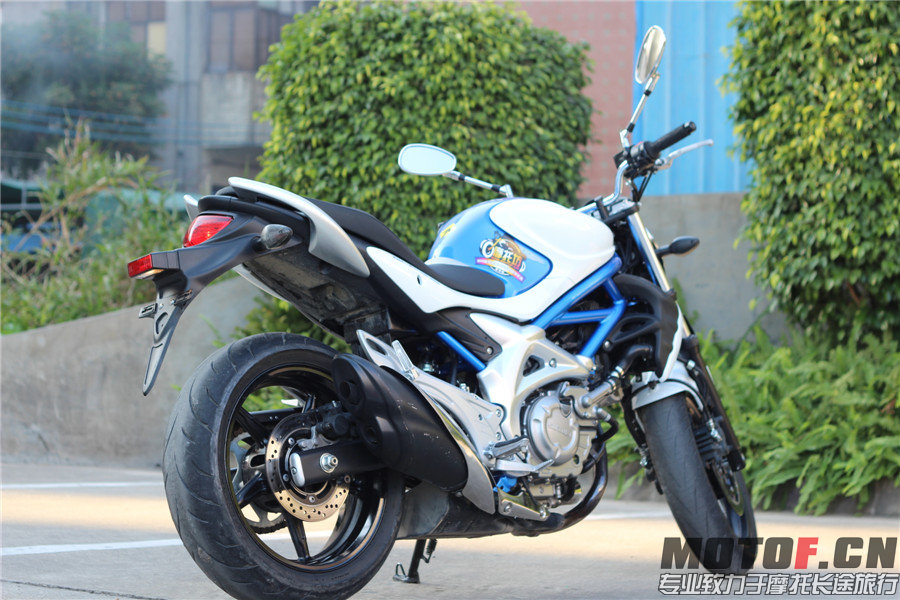 惠州出09年10月版原板原漆SFV650，全车原装，没有任何暗病，现公里数16000km，其它不多说 ，自己看图吧，