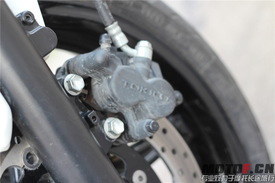 惠州出09年10月版原板原漆SFV650，全车原装，没有任何暗病，现公里数16000km，其它不多说 ，自己看图吧，