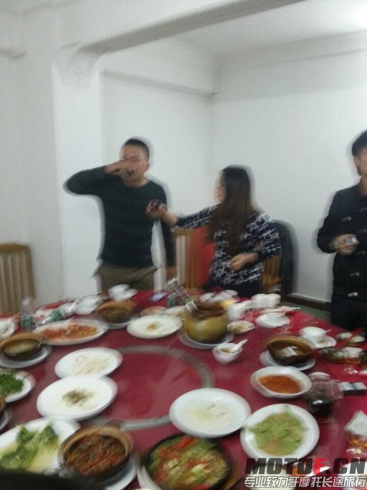 干了这杯还有两杯