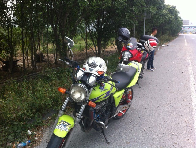 QQ图片20131201231757.jpg