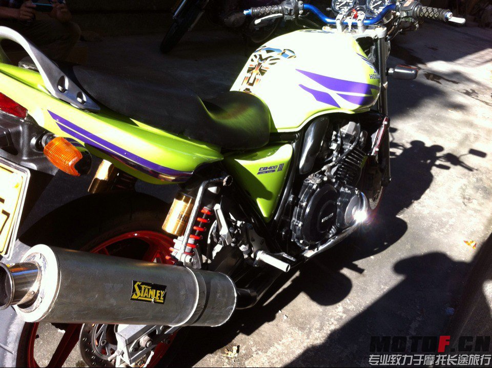QQ图片20131201231851.jpg