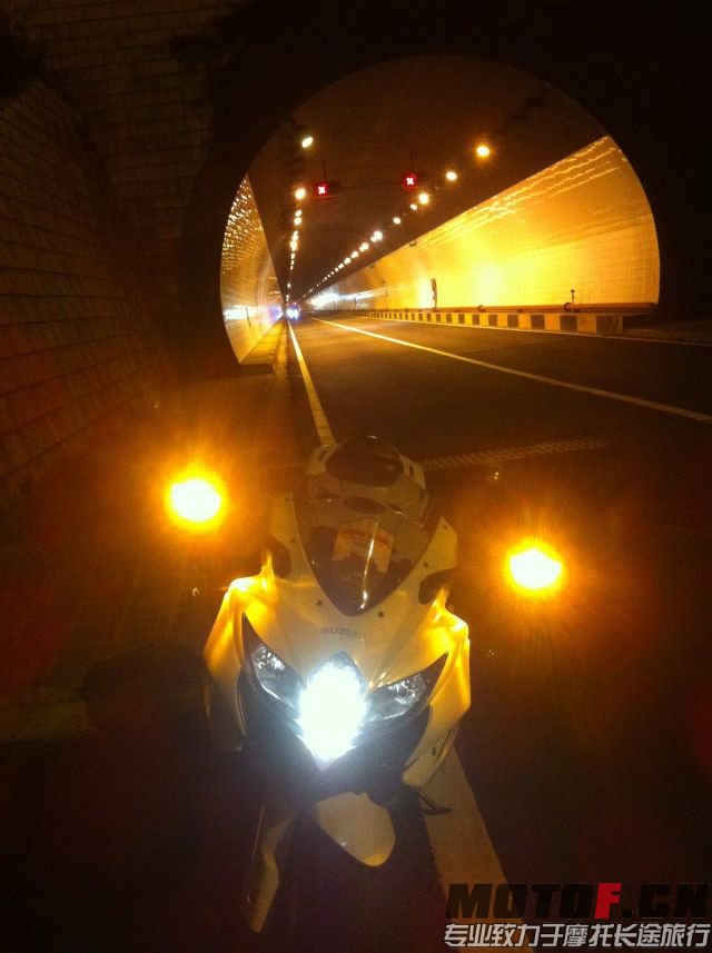 大鹏隧道.jpg