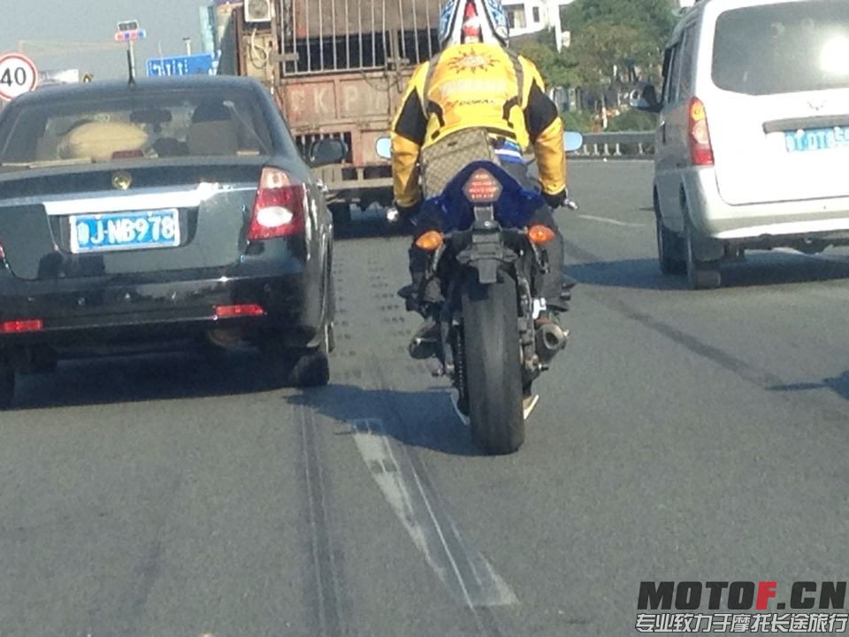 QQ图片20131205145604.jpg