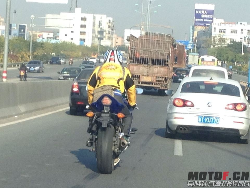 QQ图片20131205145617.jpg