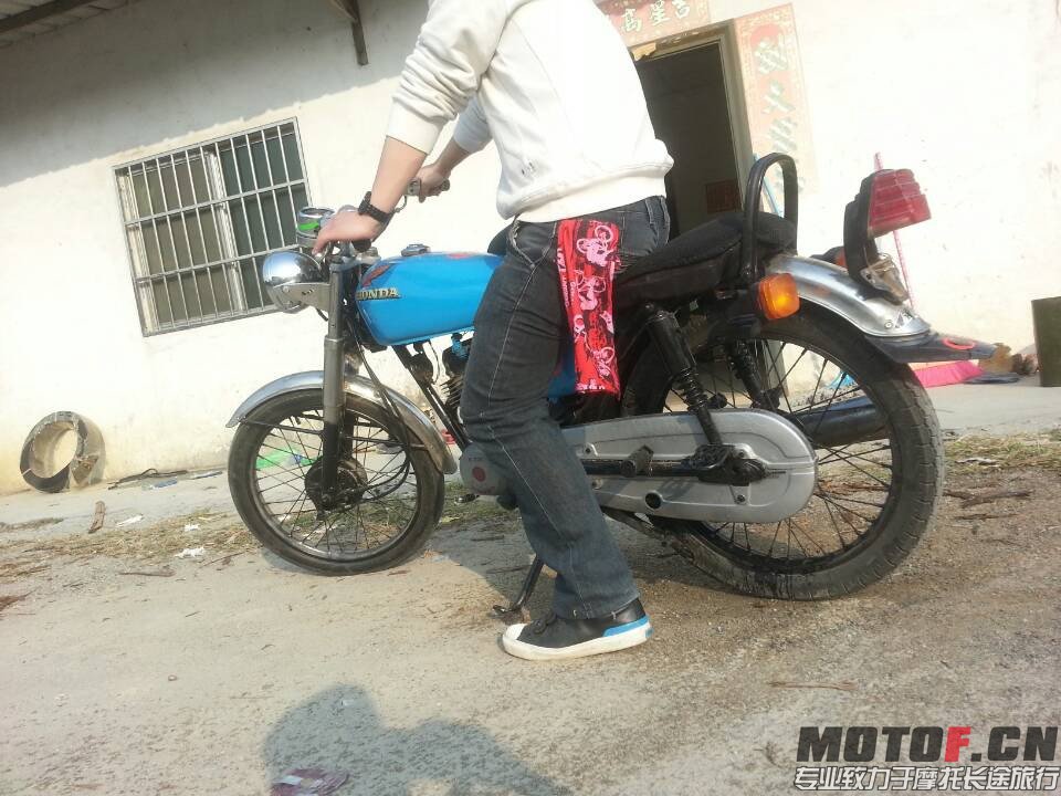 QQ图片20131206184412.jpg