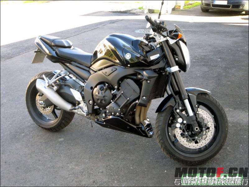 1242217913-Yamaha-FZ-1.jpg