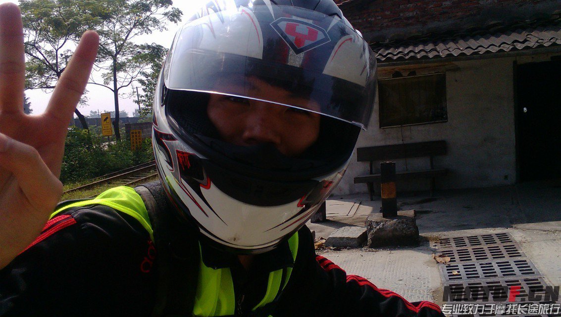 QQ图片20131204053507.jpg