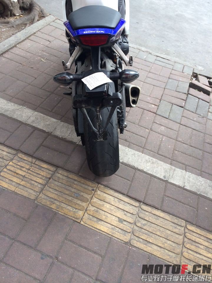 QQ图片20131210140239.jpg