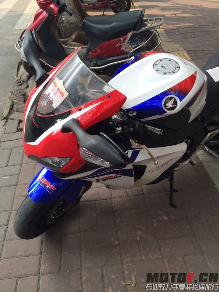 QQ图片20131210140244.jpg