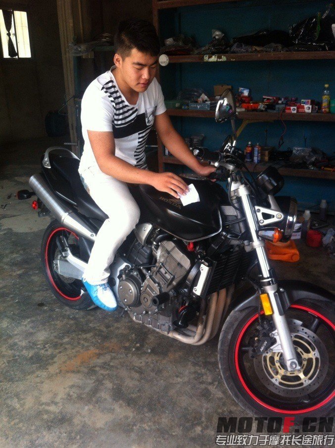 215131rc2i3z3crg3m70ci.jpg