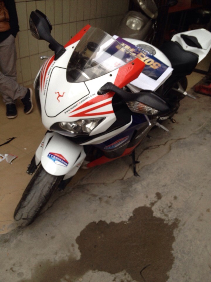 QQ图片20131214183600.jpg