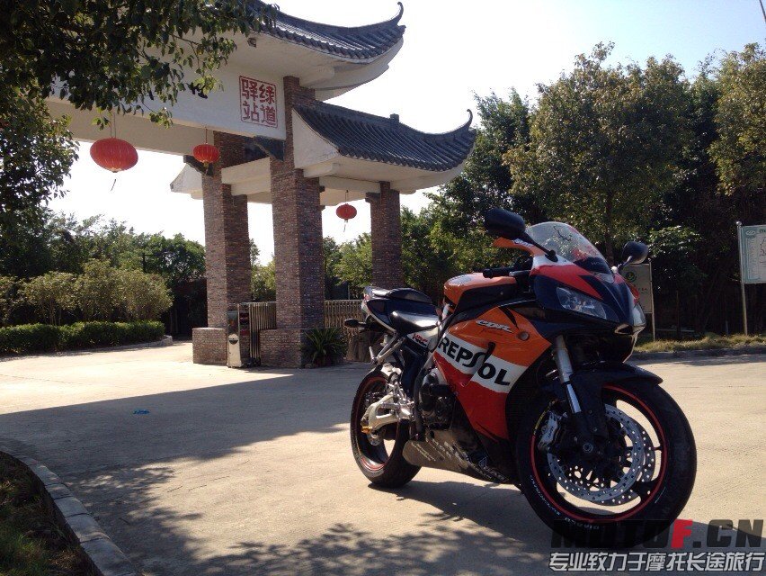 QQ图片20131215165303.jpg