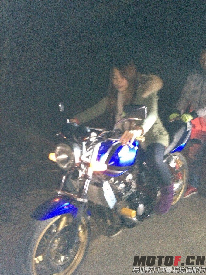 QQ图片20131215165445.jpg