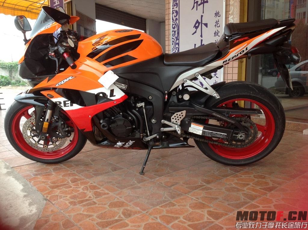 QQ图片20131215173221.jpg