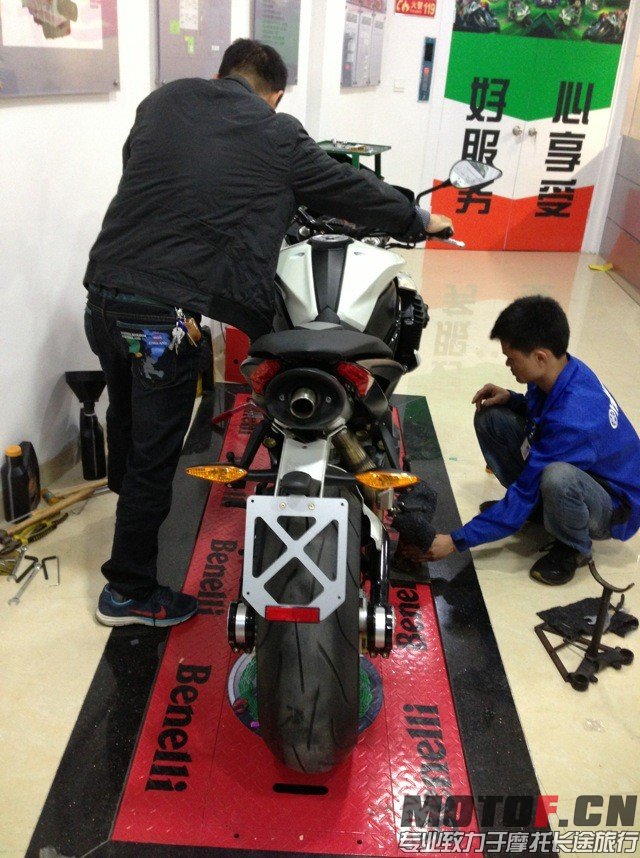 贝纳利899c