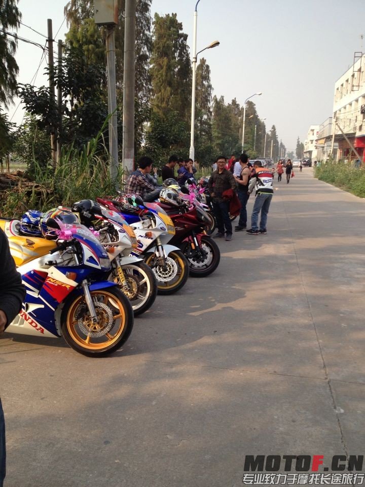 QQ图片20131217172429.jpg