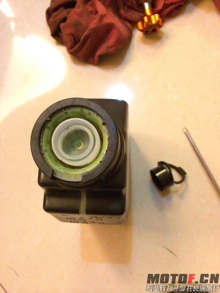 第一次用这机油。以前用开陈老师的速马力。可是。。。。