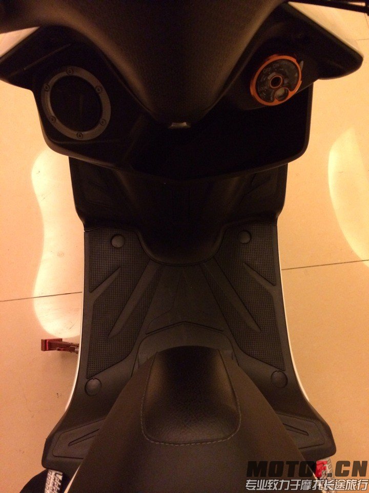 QQ图片20131226190206.jpgdcb.jpg