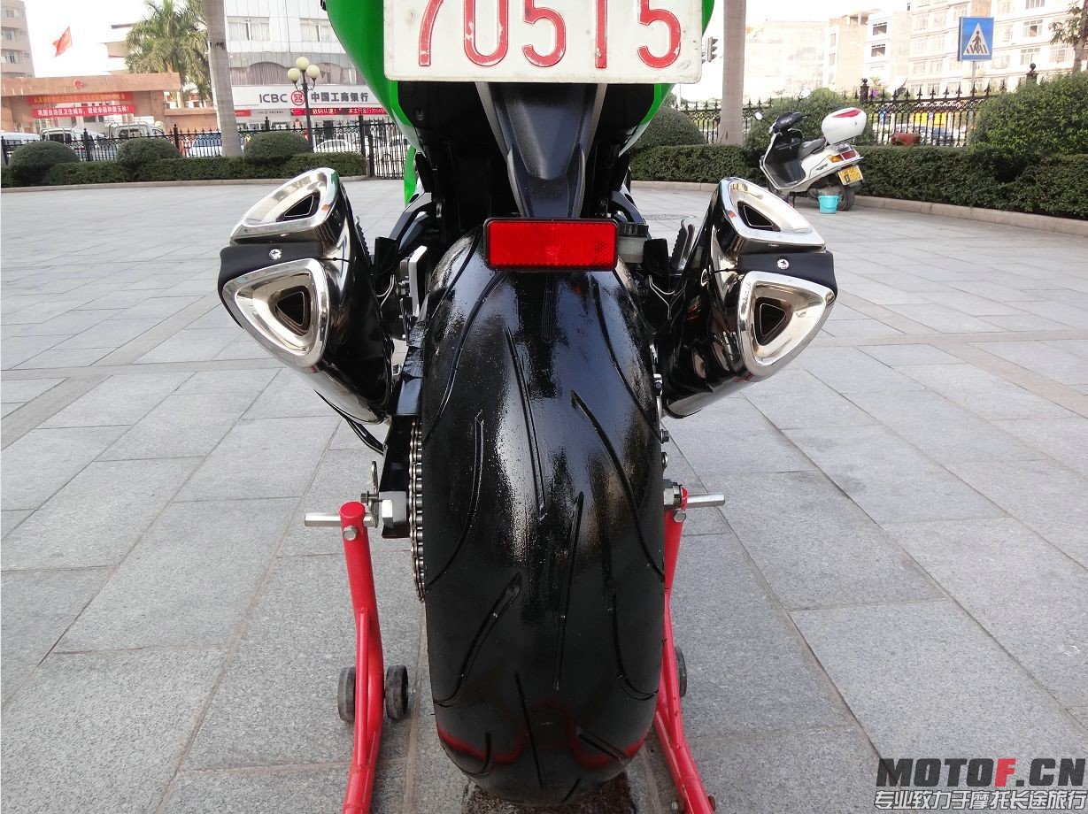 QQ图片20131230005000.jpg