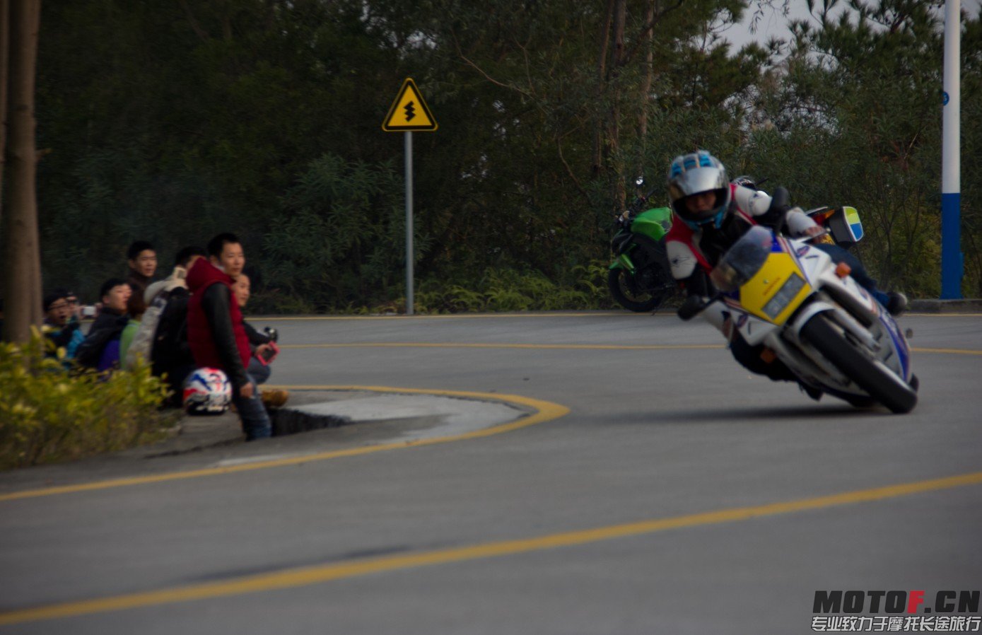 QQ截图20131229221805.jpg