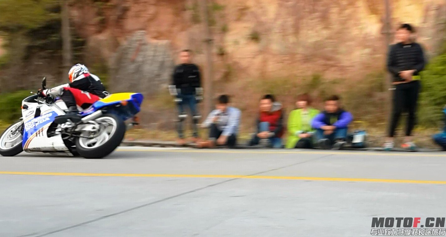 QQ截图20131229222601.jpg